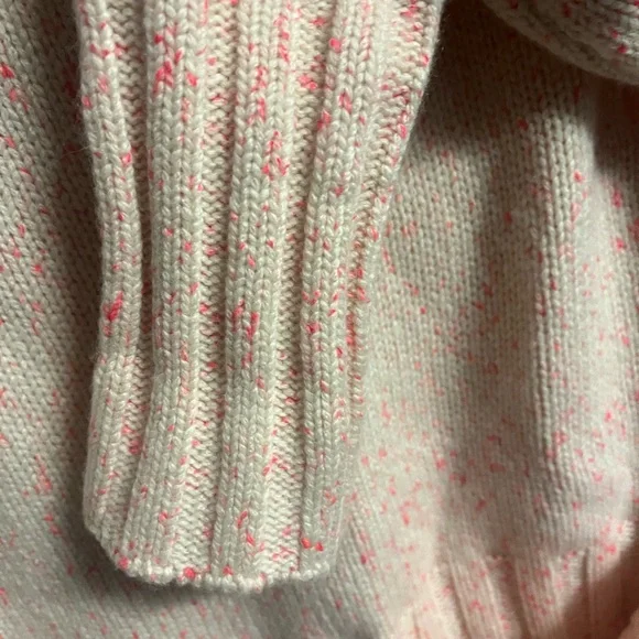 Autumn cashmere sweater- cream with subtle small hot pink spot-great cond Xsmall